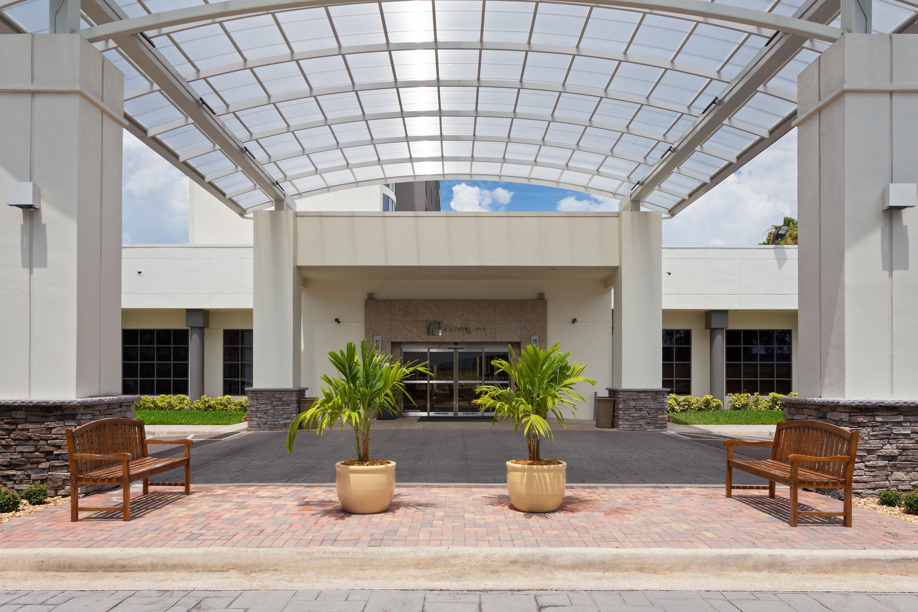Holiday Inn Tampa Westshore - Airport Area By Ihg Exterior photo