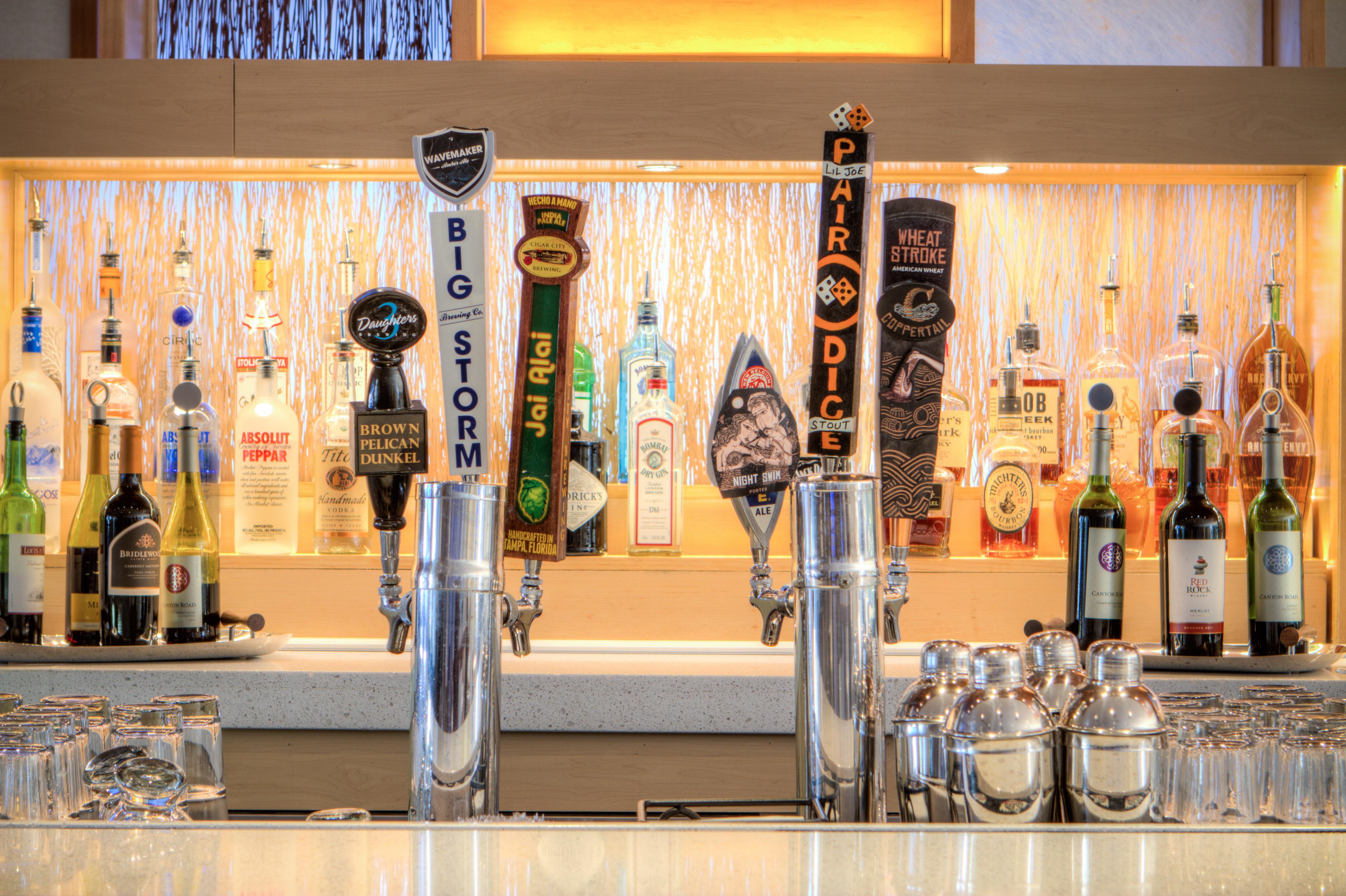 Holiday Inn Tampa Westshore - Airport Area By Ihg Exterior photo