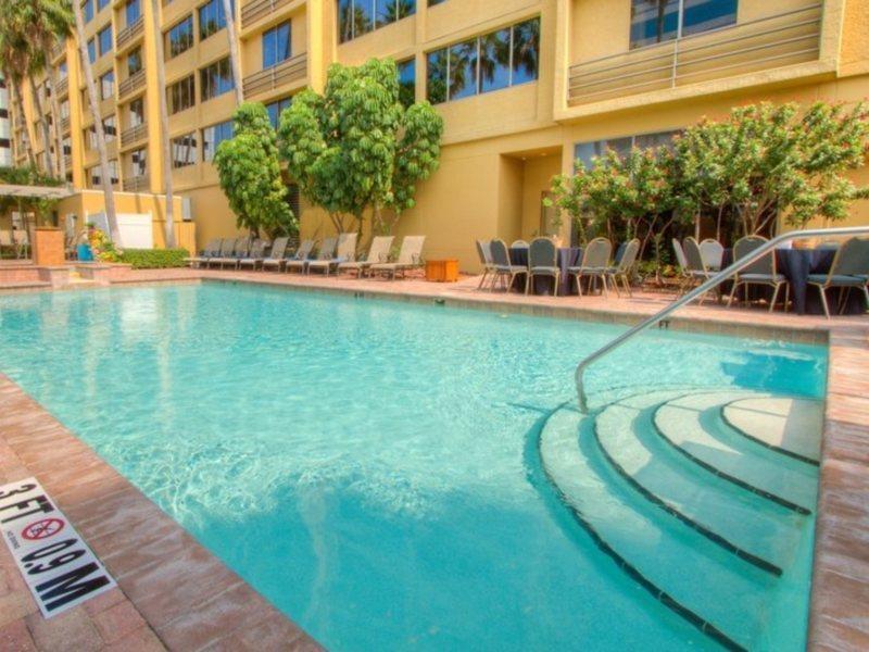 Holiday Inn Tampa Westshore - Airport Area By Ihg Exterior photo