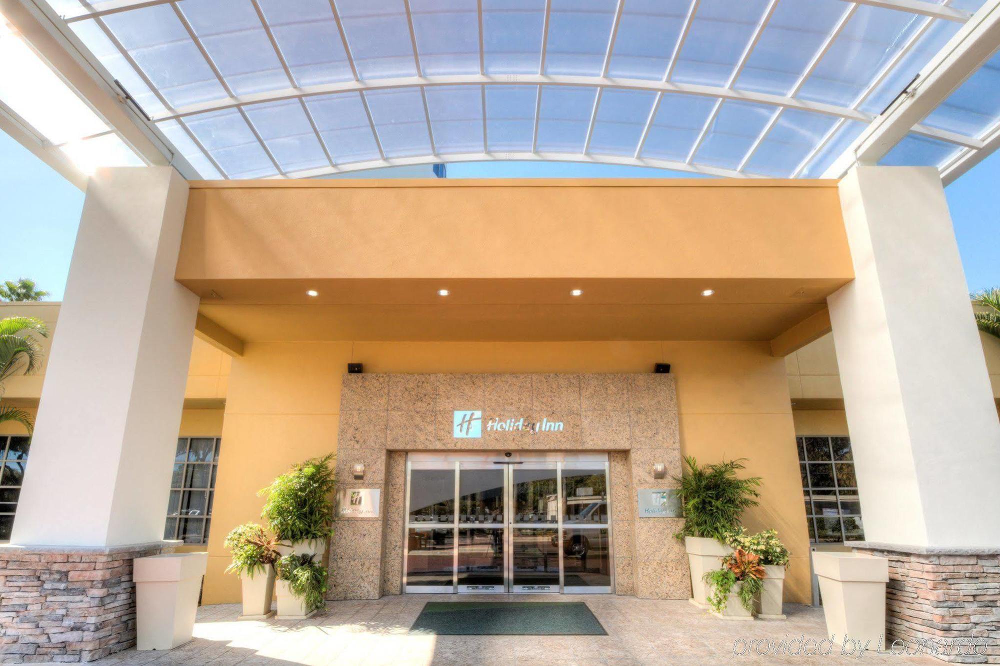 Holiday Inn Tampa Westshore - Airport Area By Ihg Exterior photo