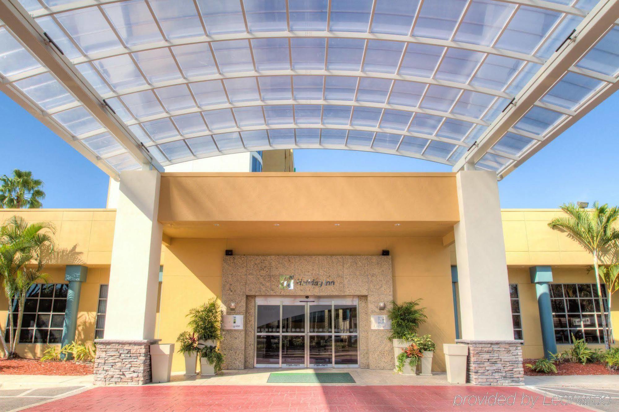 Holiday Inn Tampa Westshore - Airport Area By Ihg Exterior photo