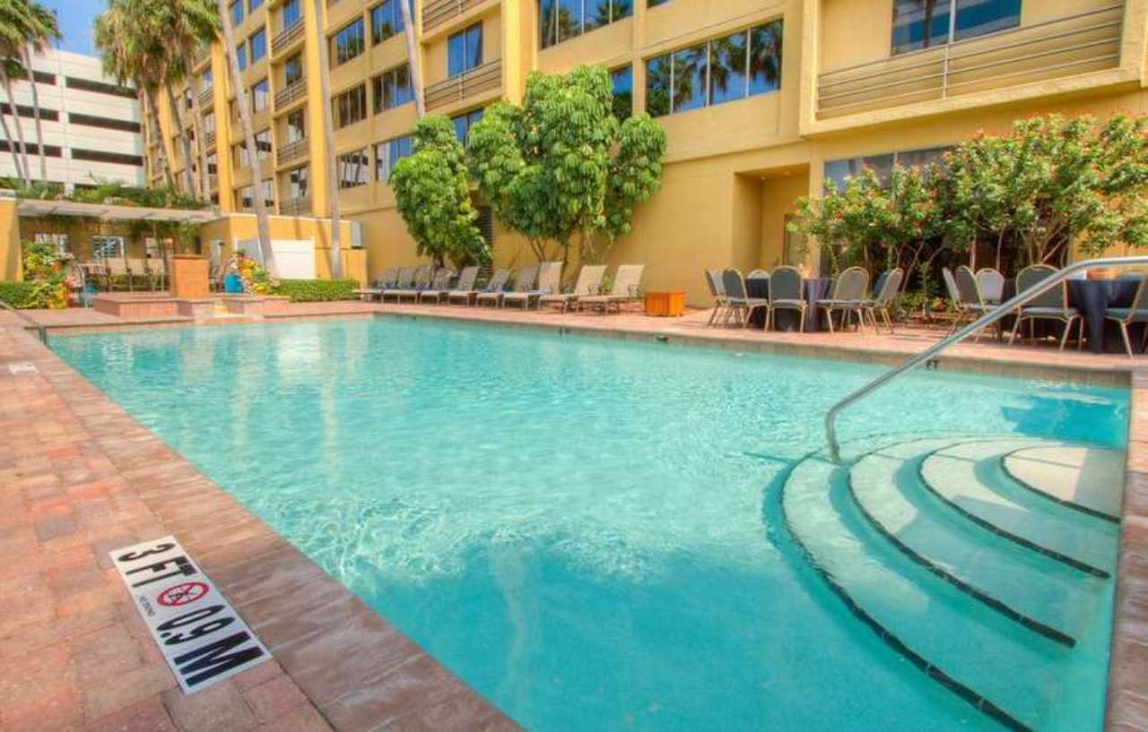 Holiday Inn Tampa Westshore - Airport Area By Ihg Exterior photo